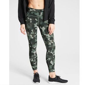 NWOT, Lightning Camo 7/8 Tight in SuperSonic